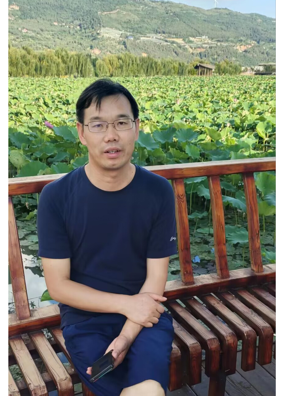 常谷金(jīn)  （岩土(tǔ)一(yī)院負責人  工程師(shī)）